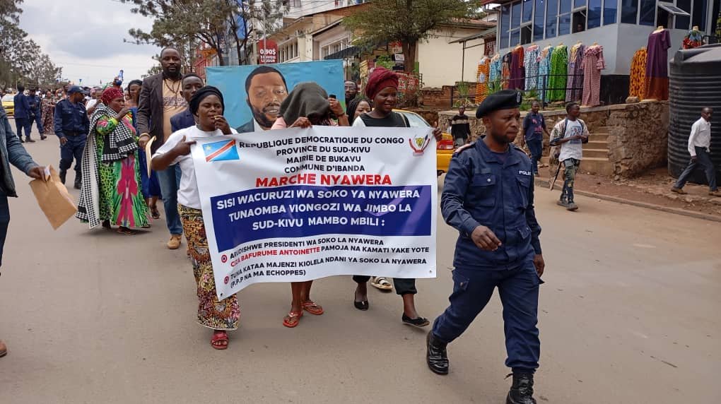 Bukavu: Marche de protestation contre les constructions anarchiques au marché de Nyawera