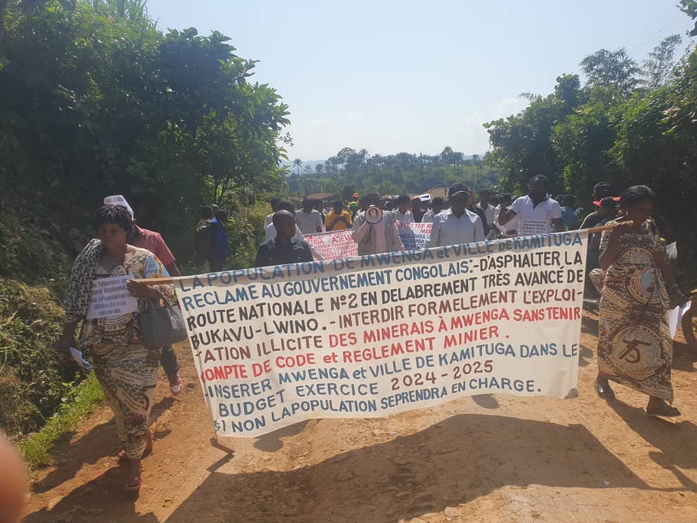 Sud-Kivu :Les habitants de mwenga et kamituga dans la rue pour réclamer l&rsquo;asphaltage de la RN2 ,Bukavu- Lwino.