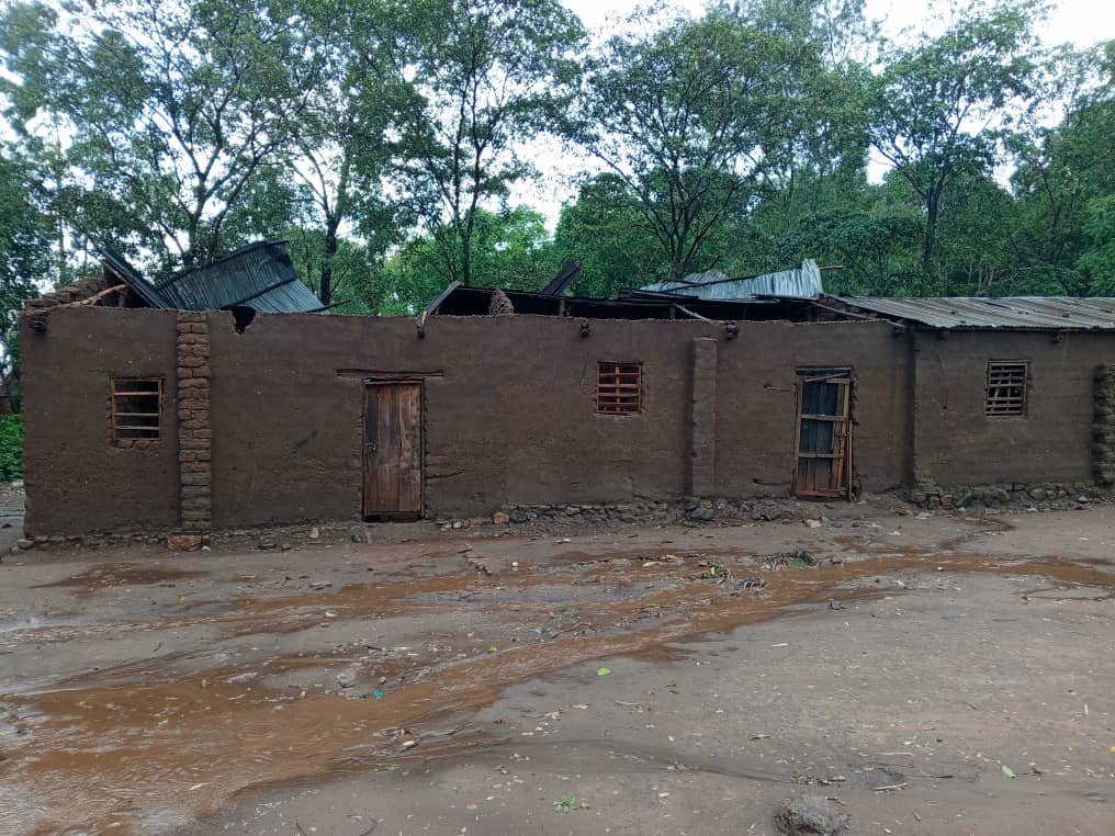 Kamanyola : Une pluie dilluvienne endommage plusieurs habitations et écoles