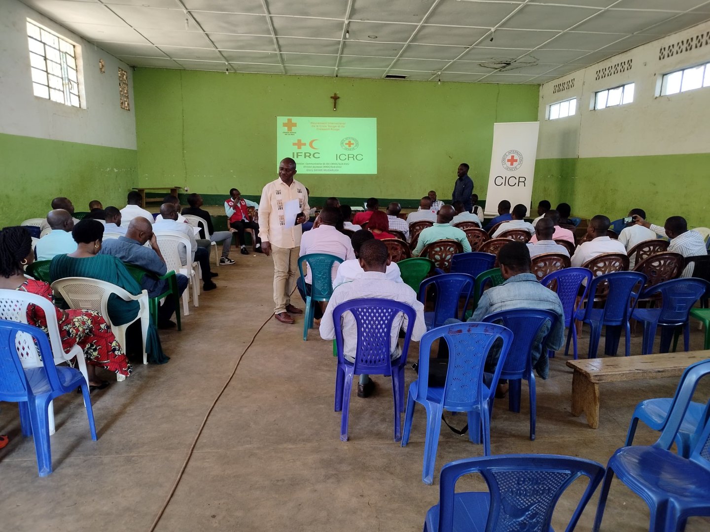 Bukavu : Le CICR échange avec 50 leaders communautaires de Bagira autour de son mandat et sa mission