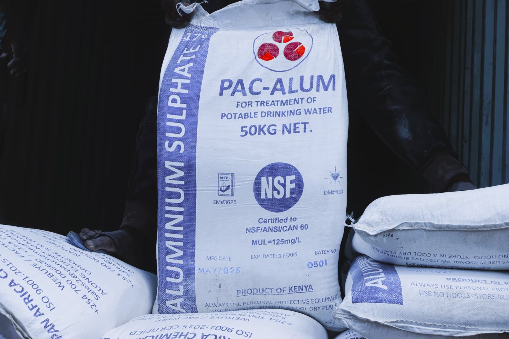 Bukavu : Le CICR apporte un appui à la REGIDESO pour le traitement efficace de l&rsquo;eau