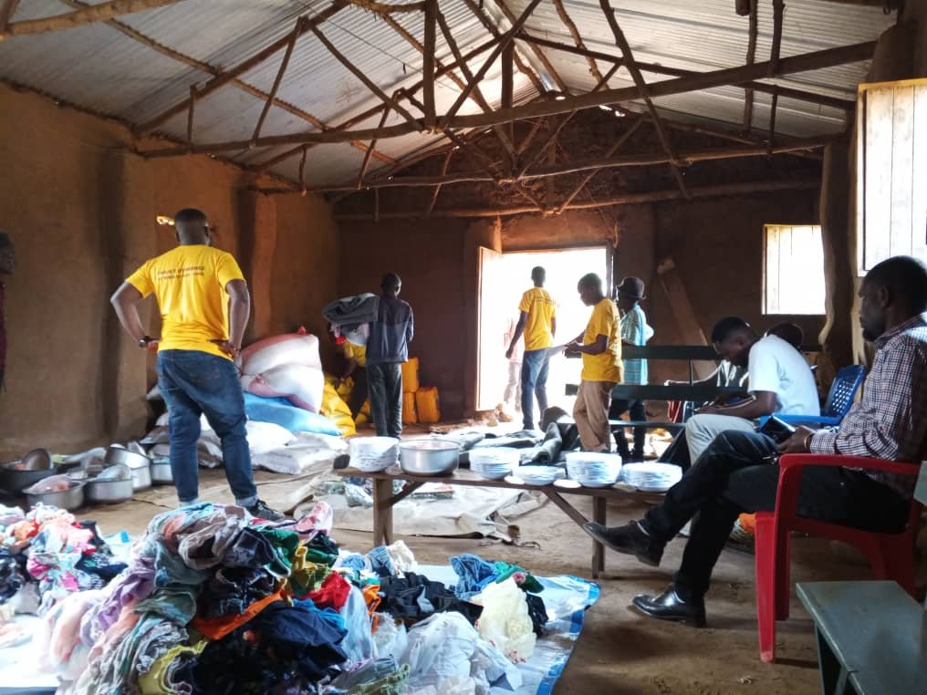 Kamanyola: 37 ménages des peuples autochtones pygmées, ont bénéficié ce vendredi 4 juillet 2025 de l&rsquo;assistance humanitaire de l&rsquo;ong « dignité pygmée » Dipy en sigle