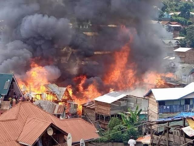 Bukavu : plus de 100 maisons réduites en cendres dans un violent incendie à Kadutu