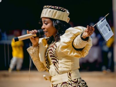 Sud-Kivu : Esther Kubisibwa, la voix du gospel qui allie musique, foi et engagement social