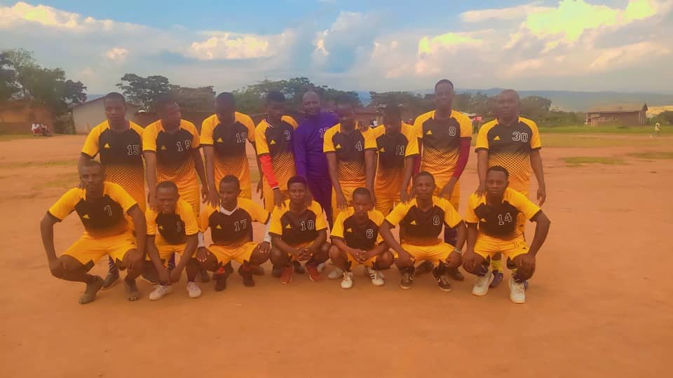 Kamanyola : L’Institut Saint Jean s’impose face à l’Institut Kayange lors d’un match amical de clôture de l’année scolaire