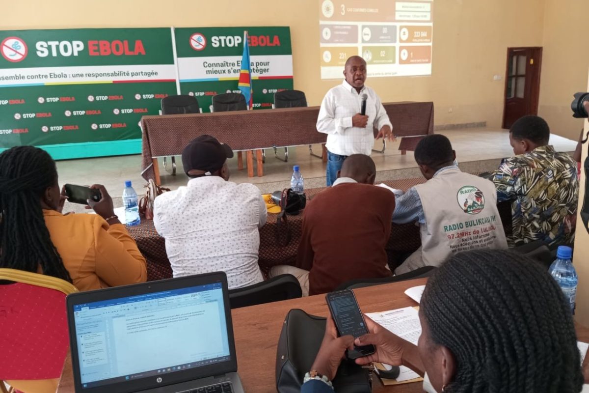 Ebola en RDC : Des journalistes du Sud-Kivu outillés à Bukavu pour combattre l’infodémie et renforcer la prévention