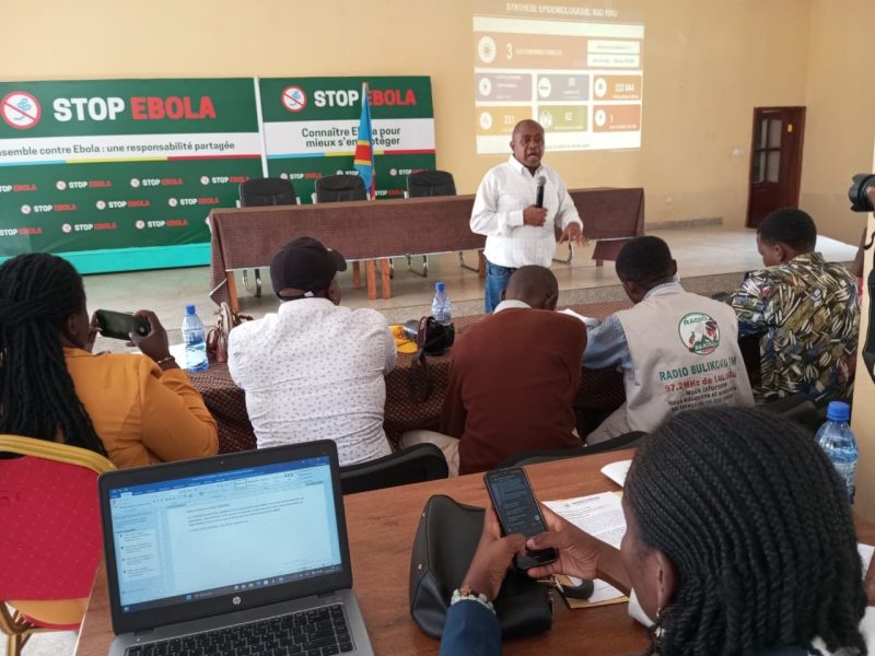 Ebola en RDC : Des journalistes du Sud-Kivu outillés à Bukavu pour combattre l’infodémie et renforcer la prévention