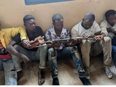 Kabare : Cinq présumés bandits interceptés par la population à Kashusha puis remis aux forces de l&rsquo;ordre