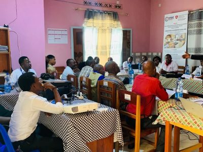 SYMUF / MPGE : 16 journalistes et 4 staffs SYMUF-MP participent à une formation sur la Paix environnementale et climatique à Uvira