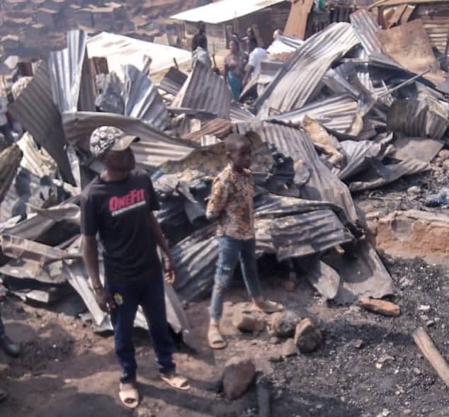 Kabare : Plus de 100 ménages sinistrés et deux morts dans un incendie à Cimpwiji