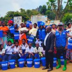Kalehe : le Club des Filles Reporters apporte une assistance hygiénique à 50 femmes déplacées à Ramba