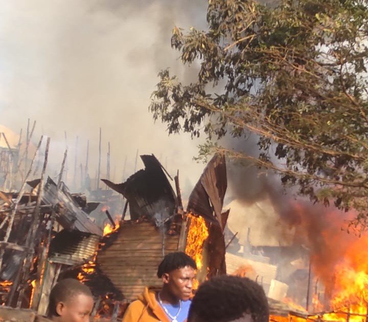 Kabare :Un incendie ravage plus de dix maisons à Kabungo